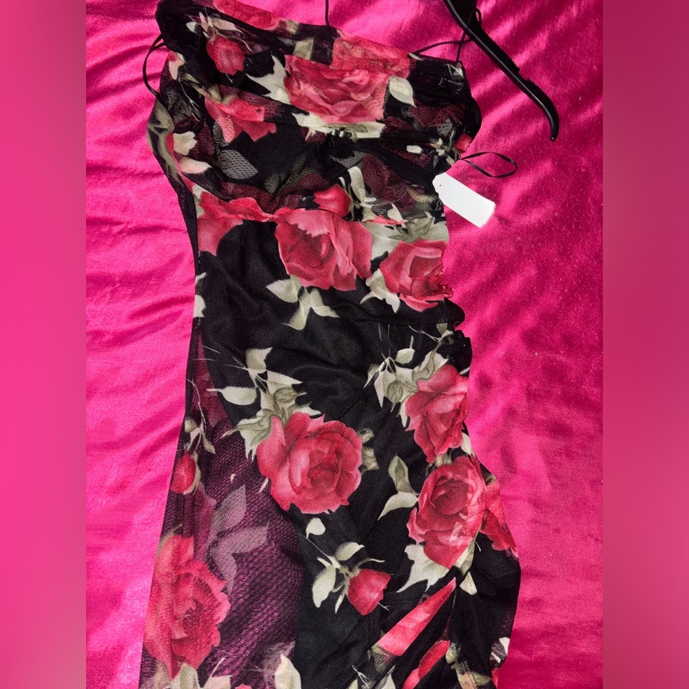 Midi Floral Rose Dress with open slit on side medium brand new